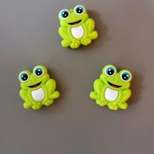 3 frog silicone beads